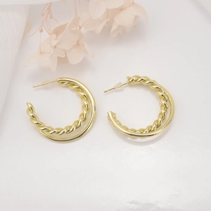 Polished 18k gold plated twisted hollow C-shape hoop earrings for women in minimalist style