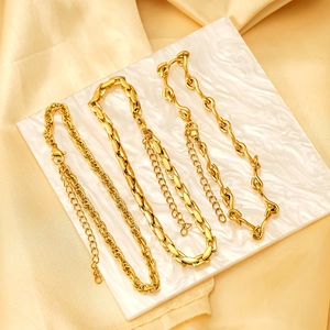 Three-piece set of elegant gold-plated geometric titanium steel chain bracelets for women