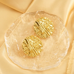18k gold plated round stud earrings with unique hammered texture and wave design
