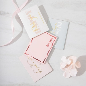 Tarjetas de felicitación creativas con estampado en oro para el Día de la Madre y San Valentín