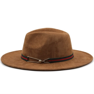 Cappello da cowboy marrone in finta pelle con nastro a righe e fibbia dorata