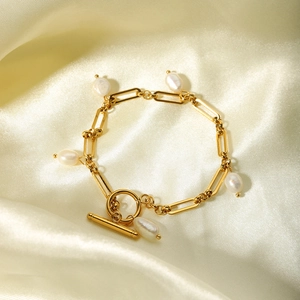 Baroque Freshwater Pearl Bracelet 18K Gold Plated Stainless Steel Paperclip Chain Toggle Clasp Hypoallergenic Jewelry For Women