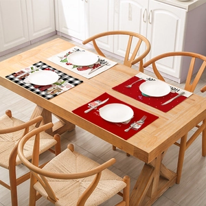 Set of 4 Christmas cotton linen placemats with festive reindeer and Santa plaid patterns