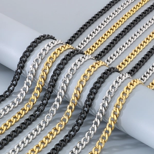 Colliers gourmettes de 9,5 mm en acier inoxydable rock en finitions or, argent et noir