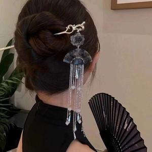 Elegant Chinese ink style flower hair pin with silver tassels and fan-shaped charm