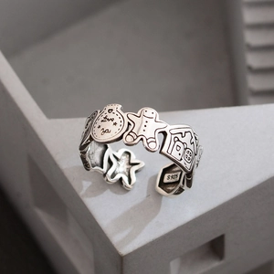 Vintage Copper Gingerbread Man Open Ring For Women Antique Silver Color Cartoon House Relief Adjustable Ring Christmas Jewelry Gift