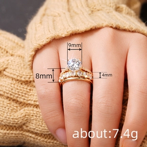Dreiteiliges vergoldetes Ring-Set mit großem 9mm Zirkon-Stein und Pavé-besetzten Bändern