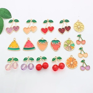 Détails de breloques à bijoux en émail et résine sur le thème des fruits pour DIY