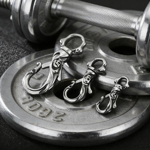 Skull Design Keychain Hook 316L Stainless Steel Gothic Punk Pendant For Men Vintage Silver Finish Rotatable Lobster Clasp