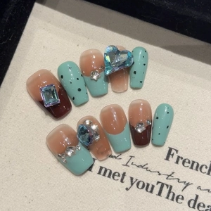 Faux Ongles à Presser Rococo Vert Menthe Chocolat Fait Main Coeur Bleu Strass Style Français Pois Ongles Portables
