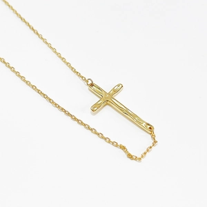 Minimalist 925 sterling silver golden necklace with a horizontal hammered cross pendant