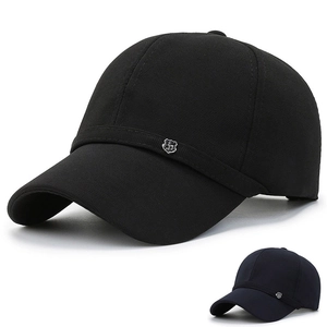 Berretto da baseball classico da uomo con stemma in metallo nei colori nero e blu