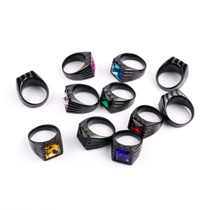 Vintage Men's Stainless Steel Ring With Square Rhinestone Inlaid Gold Black Punk Style Hip Hop Gemstone Band Ring Jewelry