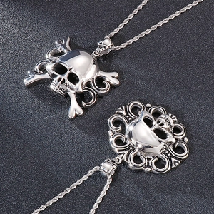 Gothic pirate skull pendants in silver stainless steel with classic twisted rope chain
