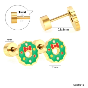 Christmas wreath stud earrings in gold titanium steel with detailed size measurements