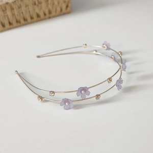 Detail of double-layer gold headband with lavender flowers, pearls and crystal rhinestones