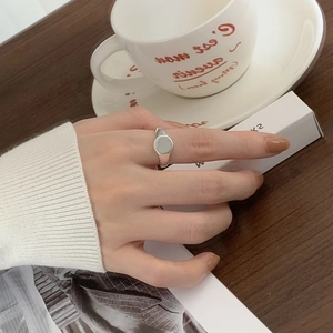 Minimalist 925 sterling silver ring in a stylish geometric signet design for daily wear