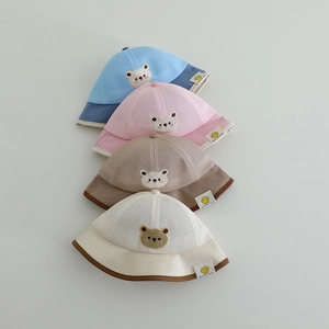 Breathable mesh sun hat for babies with cute cartoon bear embroidery in four colors