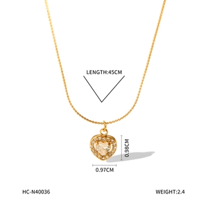 Detailed dimensions of 18K gold heart pendant necklace with measurements and weight data