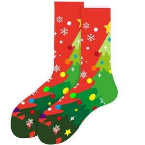 Chaussettes de Noël rouges et vertes avec motifs de sapins festifs et de flocons de neige