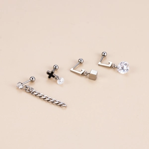 Set di orecchini in acciaio argento con catena, croce e pendenti in zircone lucido