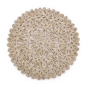 Handgewebtes rundes Tischset aus Maisstroh mit konzentrischem Design und Wellenrand