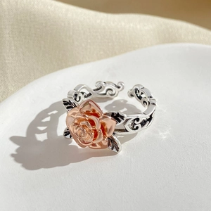 Vintage rose flower open ring in silver and rose gold with hollow vine pattern