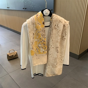 Elegant 130cm floral cotton linen oversized scarf wrap with yellow botanical print details