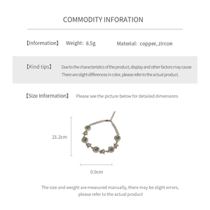 Vue détaillée du bracelet fleur en zircon avec dimensions et infos sur le cuivre