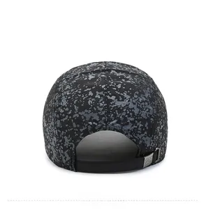Vue détaillée arrière de la casquette séchage rapide avec motif marbre et sangle