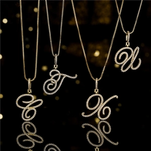 Collier Pendentif Lettre Initiale Cursive Cuivre Micro Pavé Zircon Chaîne Boîte Style Hip Hop Bijoux Personnalisés