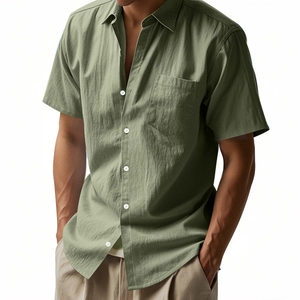Herren Kurzarmhemd aus Leinen in Olivgrün mit Brusttasche und Button-Down Kragen für Sommer