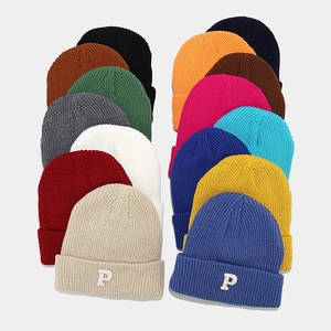 Chic oversized P-letter knit beanies in various colors for autumn and winter styles