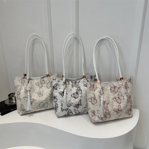Women New Chinese Style Butterfly Jacquard Tote Bag Large Capacity Fabric Shoulder Bag With Tassel Beaded Handle For Daily