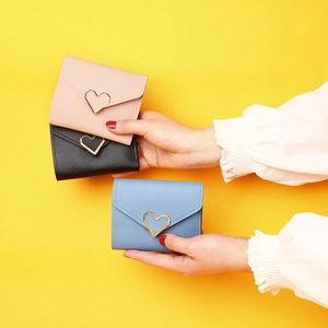 Women Small Trifold Wallet PU Leather Heart Metal Buckle Compact Purse Coin Pocket Multi Card Slots Sweet Style