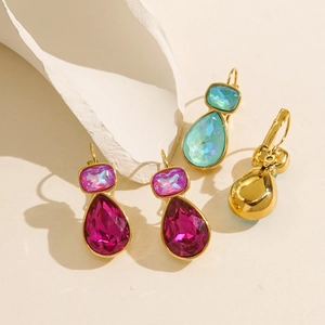 Elegant gold-plated teardrop crystal earrings in rose red and blue with lever-back closure