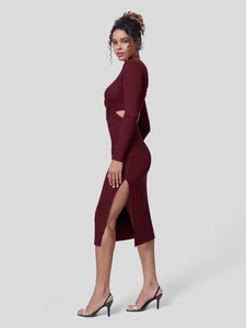 Vestido entallado rojo vino con aberturas, manga larga y abertura lateral para mujer