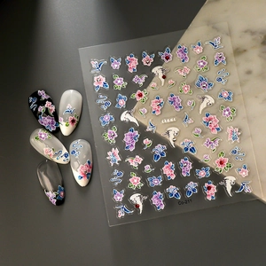 Squisiti adesivi per unghie con fiori e gru, motivi in rilievo 3D per la manicure