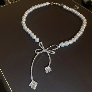 Collier Ras Du Cou Élégant Künstliche Perles D'Imitation Nœud Alliage Strass Douce Chaîne De Clavicule Pour Femmes