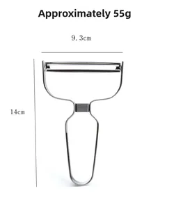 Detaillierte Maße des 3-in-1 Edelstahl-Sparschälers: 14 cm x 9,3 cm bei einem Gewicht von 55 g