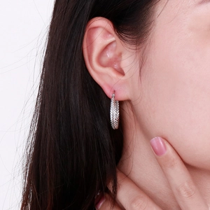 Exaggerated geometric wheat pattern hoop earrings in premium silver titanium steel
