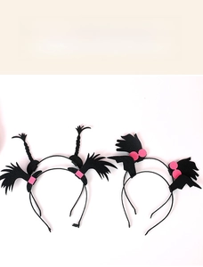 Detail of Halloween headbands with felt bat wings and spooky hairstyles for costumes