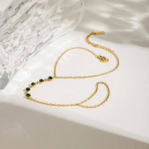 Elegant 18K gold-plated stainless steel bracelet with five sparkling emerald green zircons