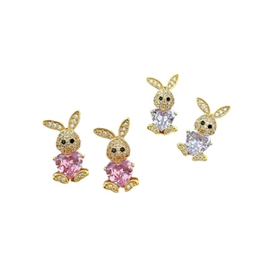 Orecchini a coniglio in acciaio al titanio con zirconi a cuore rosa e color lavanda