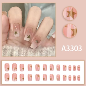 Unghie finte sfumate rosa e bianche con stelle dorate, forma quadrata arrotondata, set 24 pezzi