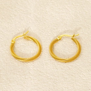 Polished 18k gold plated stainless steel hoop earrings with elegant twisted rope texture