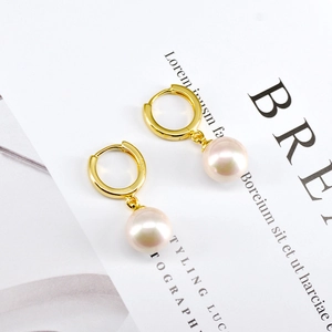 Elegant S925 silver gold-plated hoop earrings with natural white pearl drops