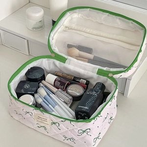 Quilted floral makeup bag with green bow print, large capacity with organized cosmetics