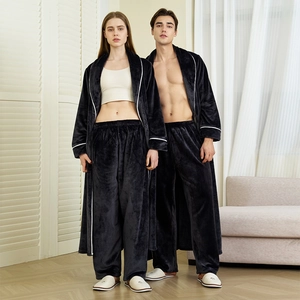 Ensemble peignoir long et pantalon en velours épais pour couple avec liséré