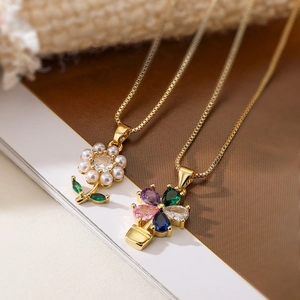 Elegant Flower Pendant Necklace Copper Gold Plated With Colorful Zircon And Faux Artificial Pearl Chic Minimalist Jewelry Women